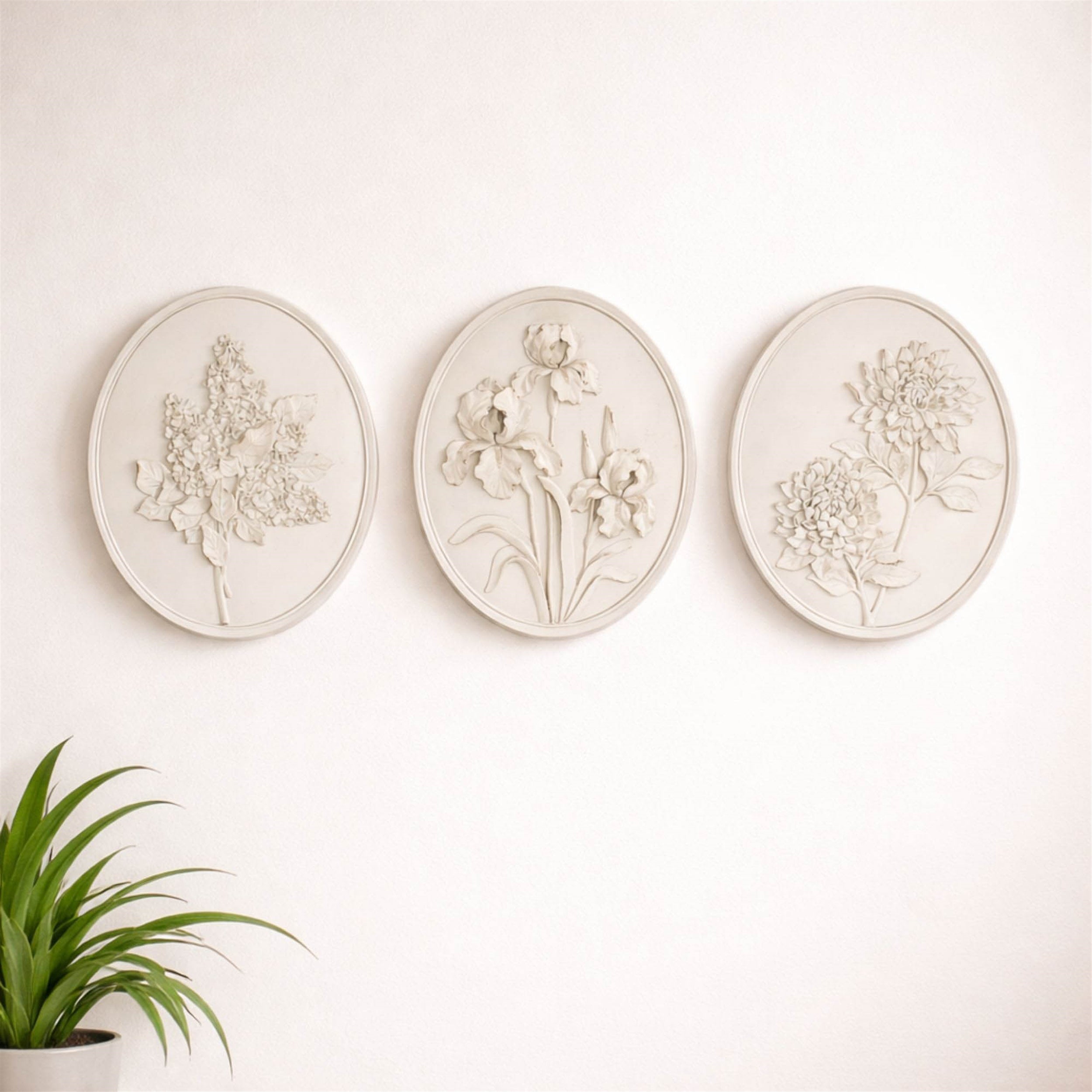 Sculpted Flower Plaque (Set of 3)