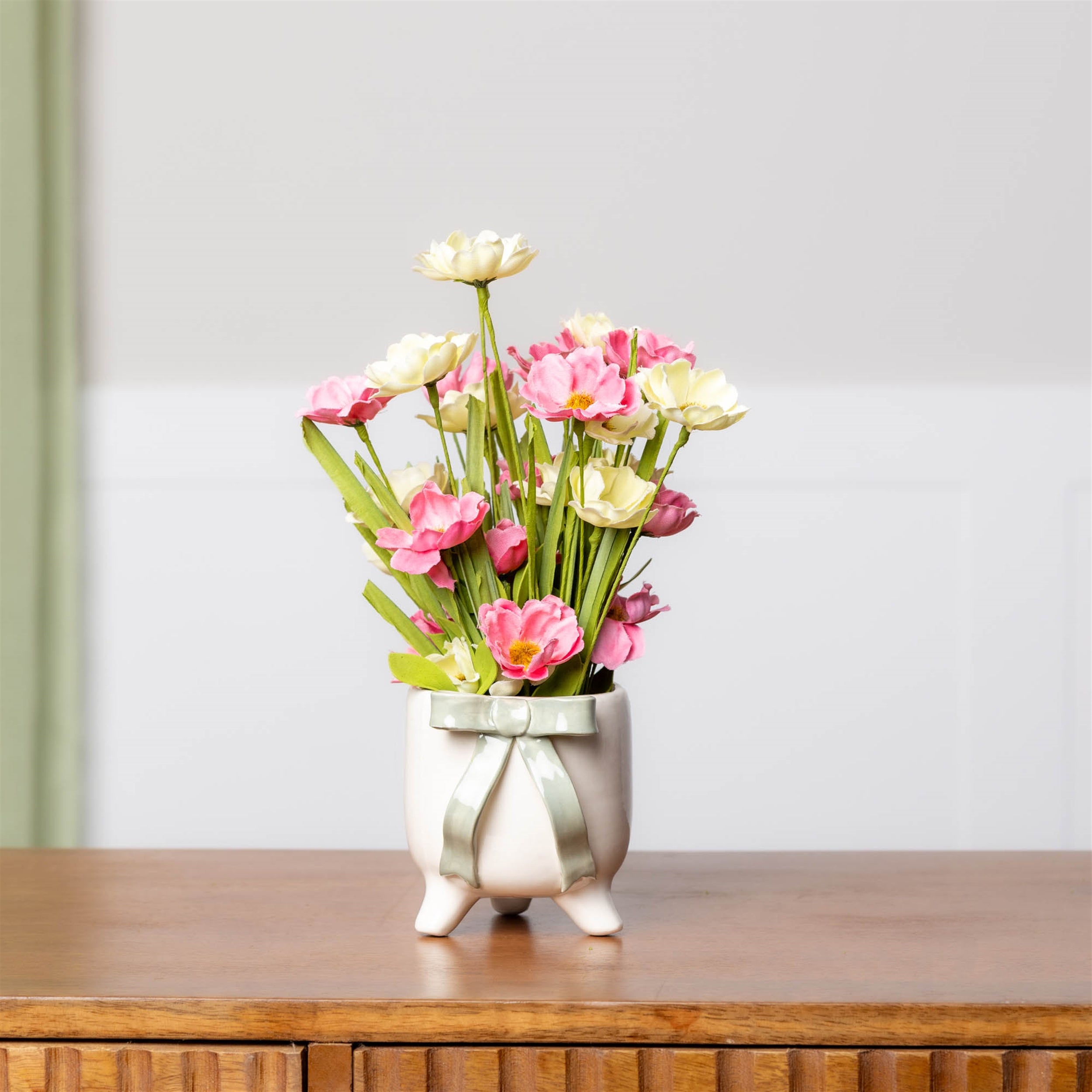 Decorative Bow Scultped Container (Set of 4)