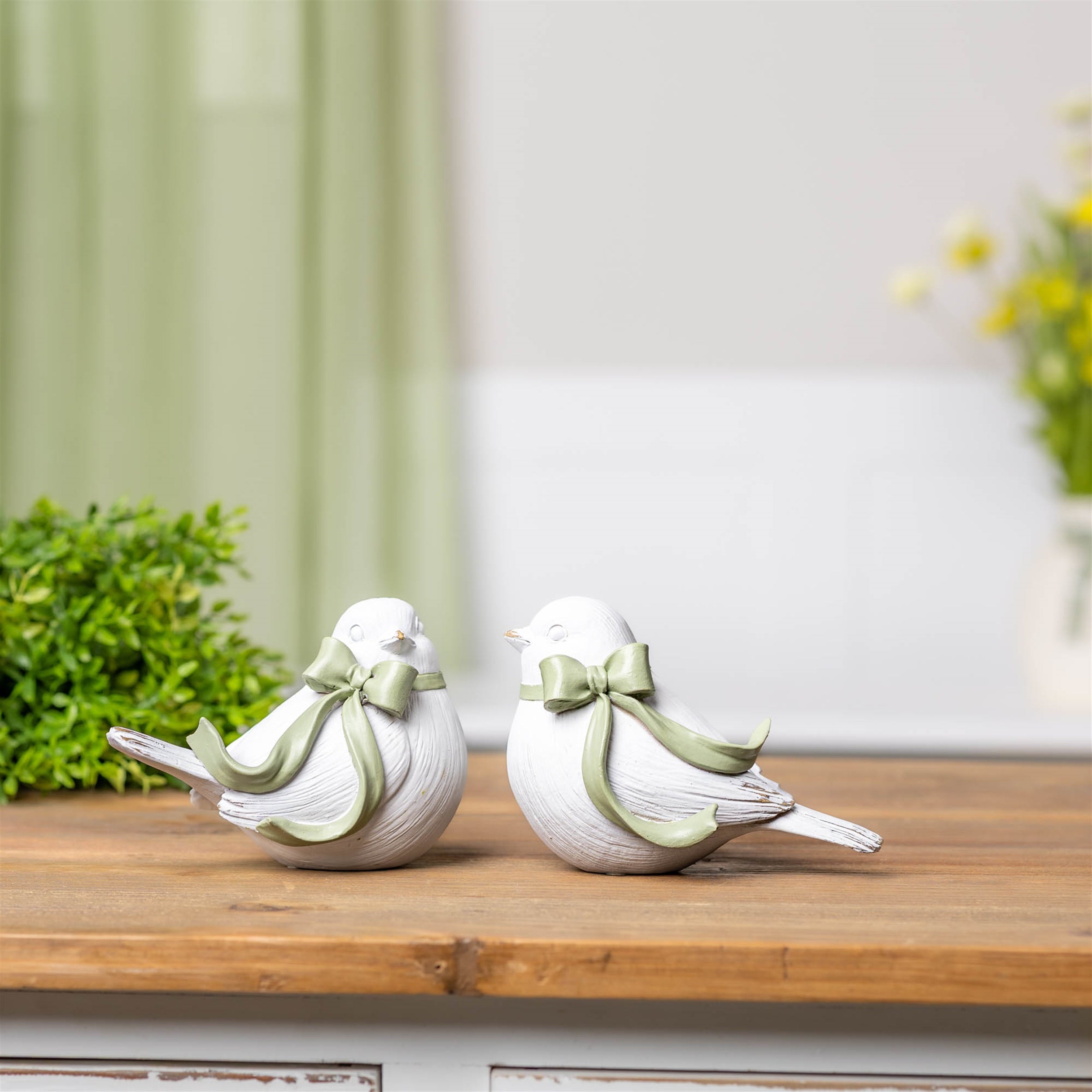 Bird Figurine with Bow (Set of 4)