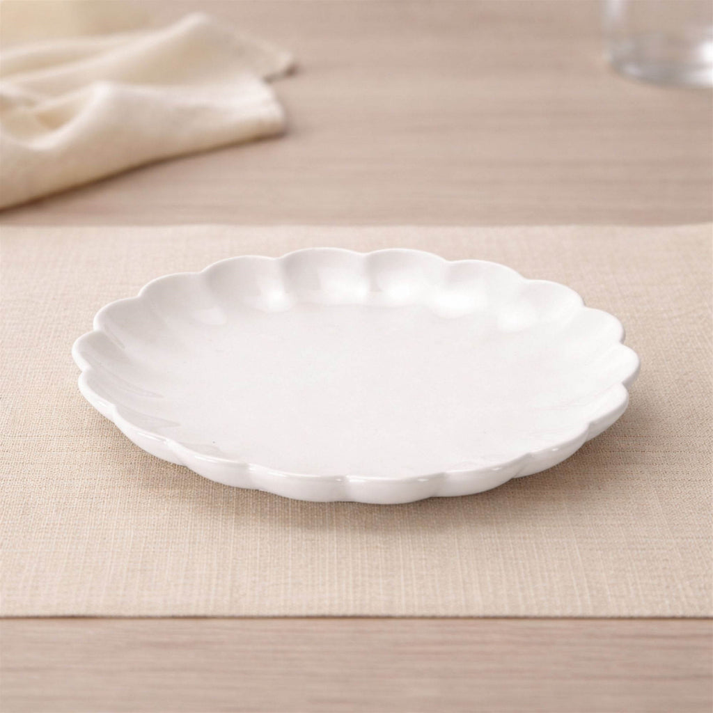 White Scalloped Stoneware Dessert Plate (Set of 4)