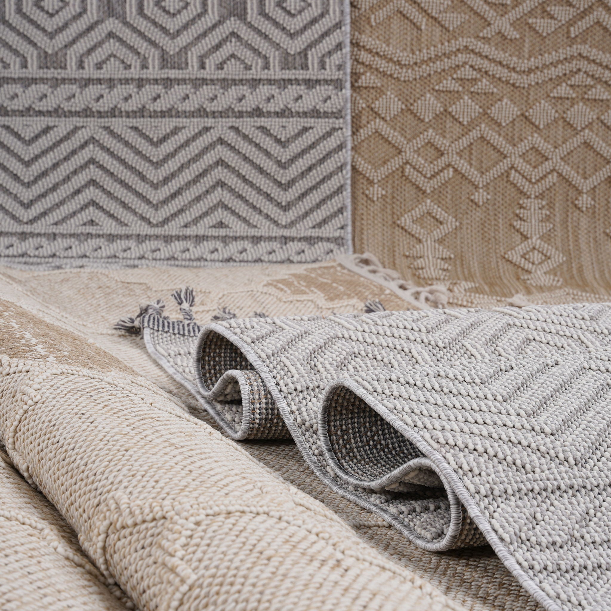 Guros - 6' X 9' Geometric Indoor / Outdoor Area Rug - Mocha