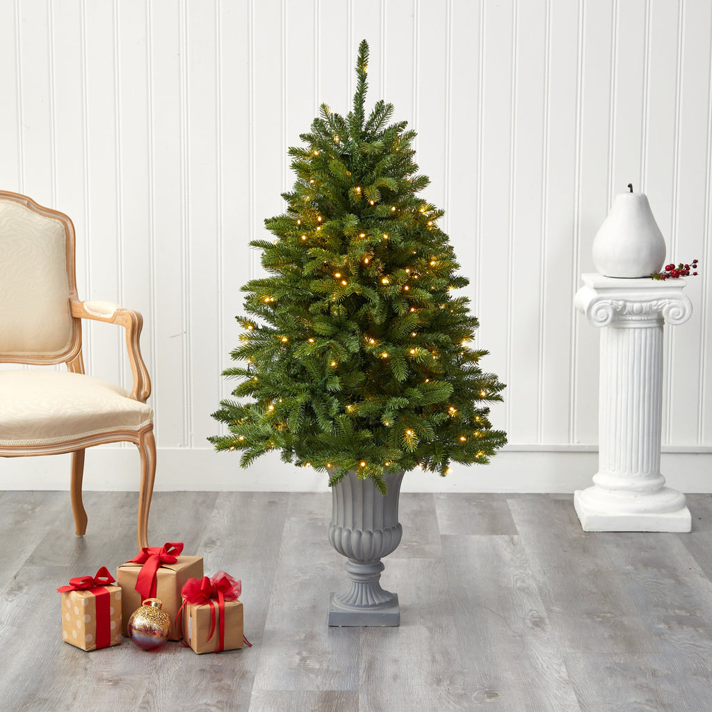4.5' Sierra Spruce 'Natural Look' Artificial Christmas Tree w/ 150 Clear LED
