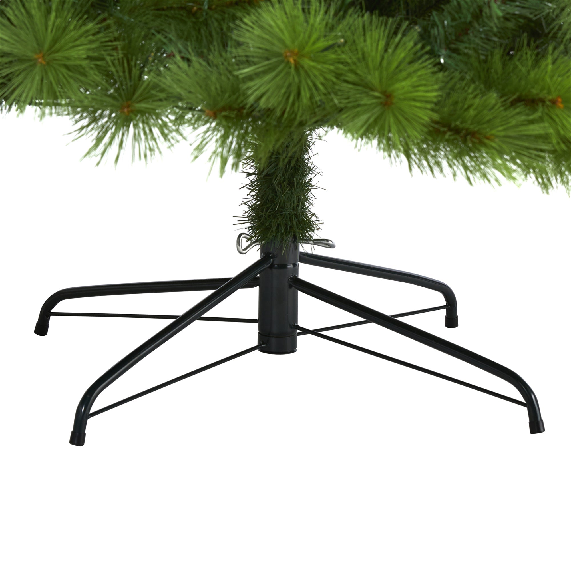 7.5' Green Scotch Pine Artificial Christmas Tree with 550 Clear LED Lights