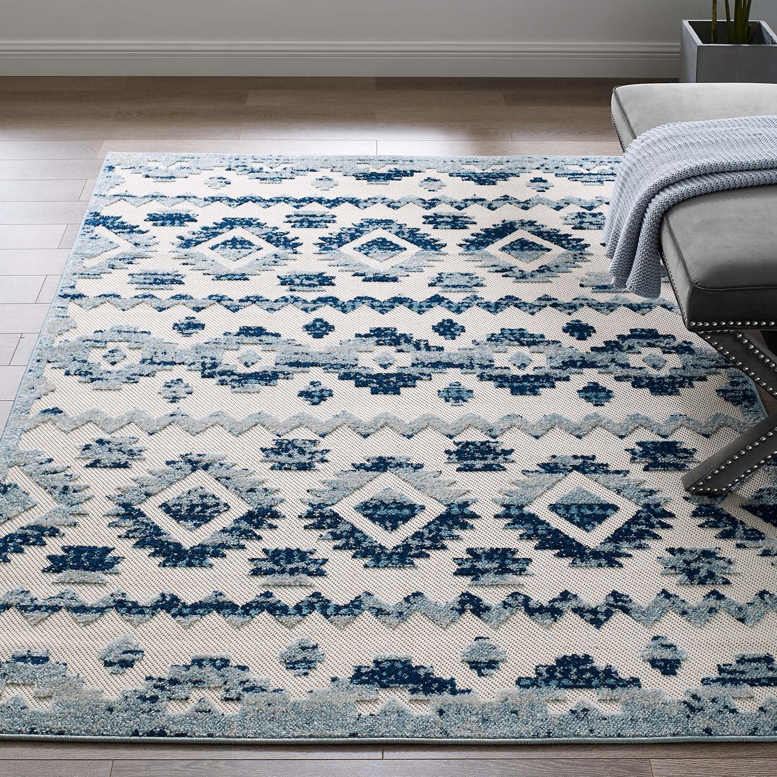 Reflect Takara Abstract Diamond Moroccan Trellis 5x8 Indoor and Outdoor Area Rug by Modway