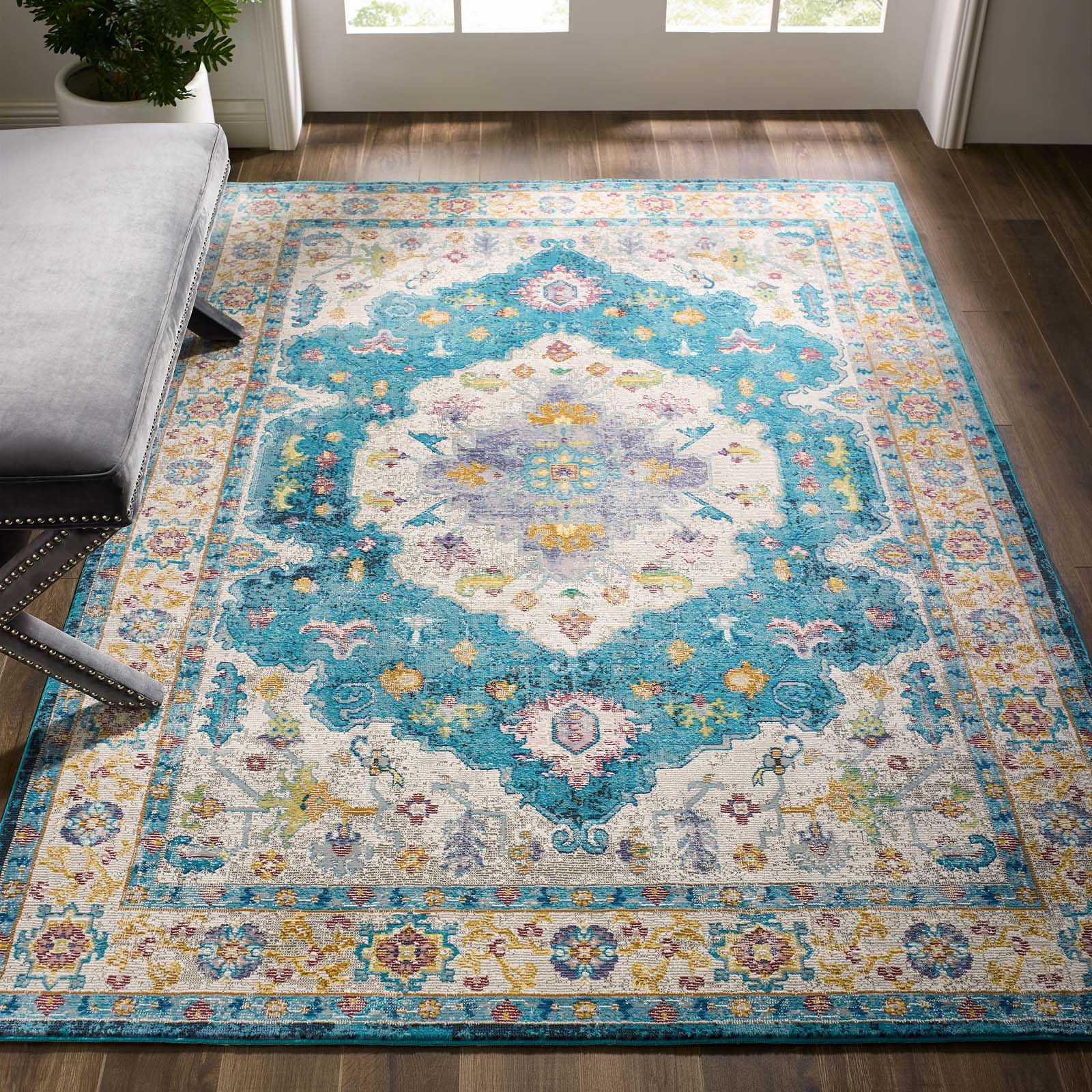 Success Anisah Distressed Floral Vintage Medallion 5x8 Area Rug by Modway