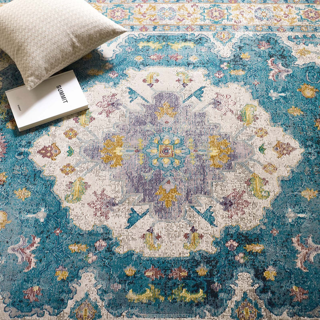 Success Anisah Distressed Floral Vintage Medallion 4x6 Area Rug by Modway