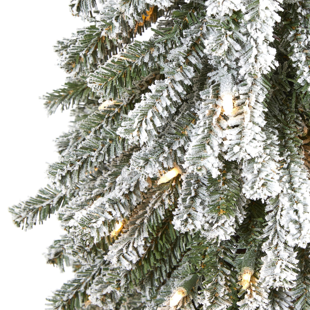 5' Flocked Grand Alpine Artificial Christmas Tree with 200 Clear Lights