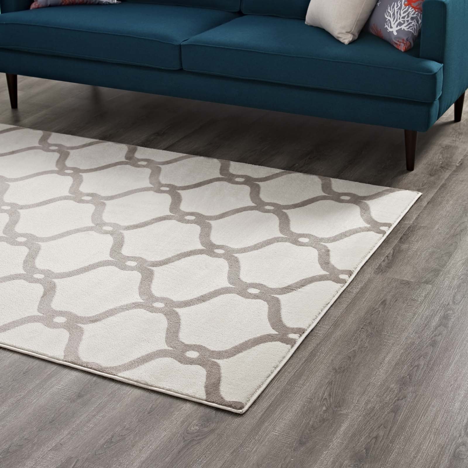 Beltara Chain Link Transitional Trellis 8x10 Area Rug by Modway