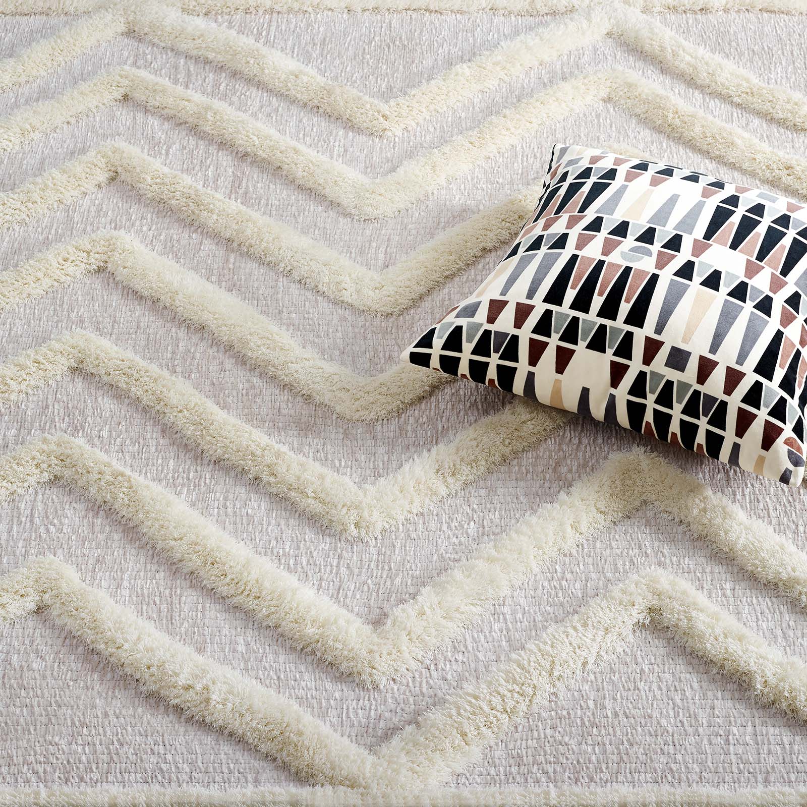 Whimsical Pathway Abstract Chevron Shag 5x8 Area Rug by Modway