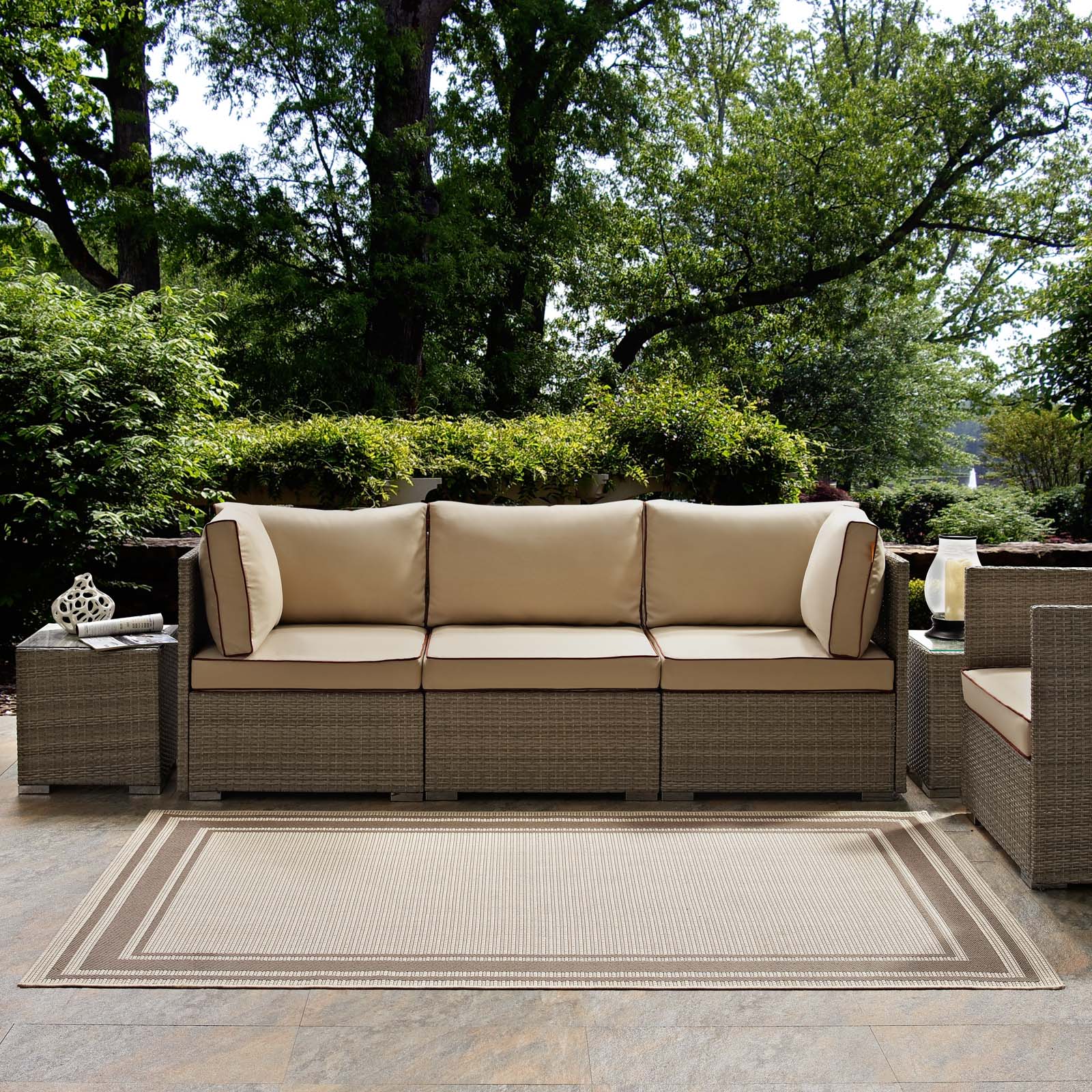 Rim Solid Border Indoor and Outdoor 8x10 Area Rug by Modway
