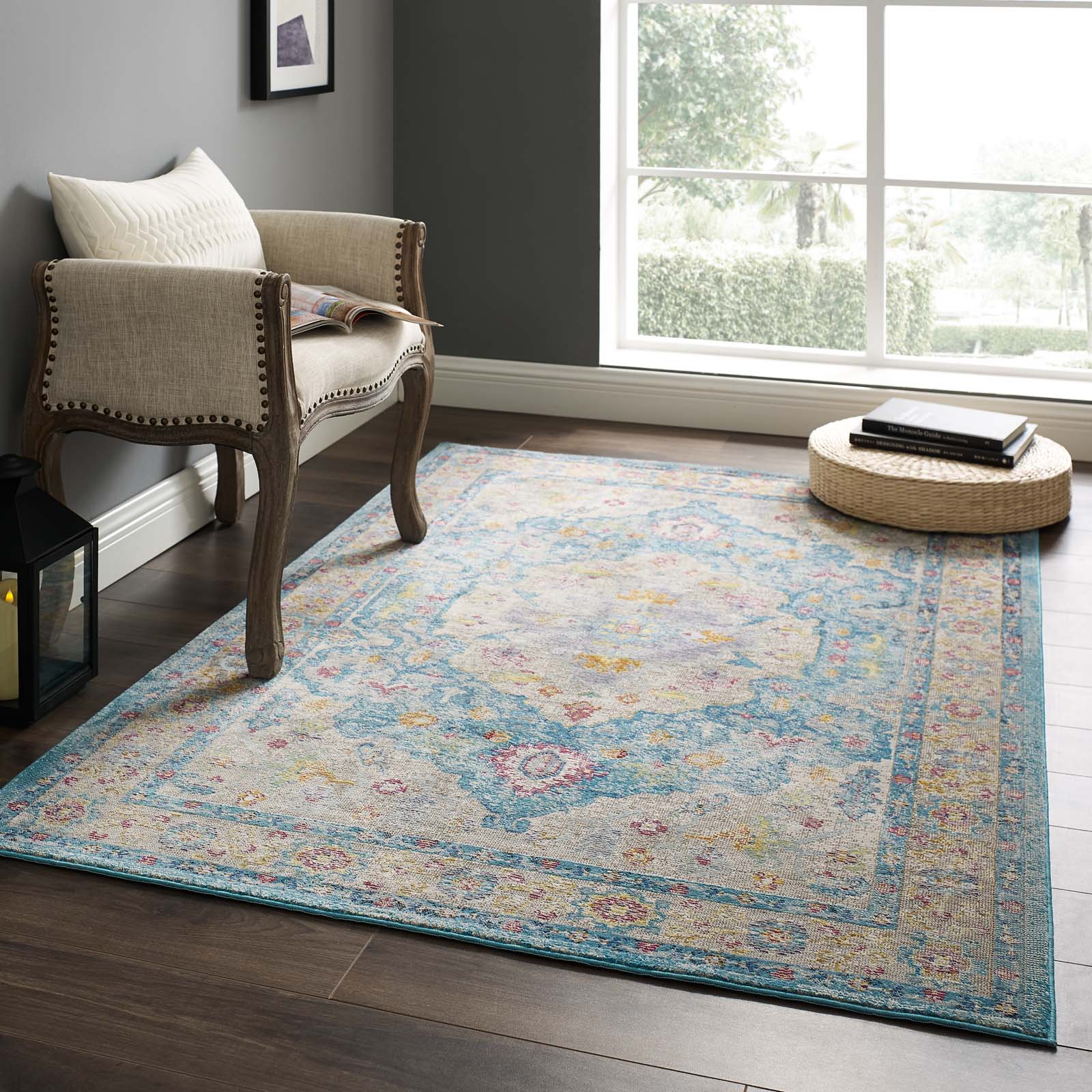 Success Anisah Distressed Floral Vintage Medallion 4x6 Area Rug by Modway