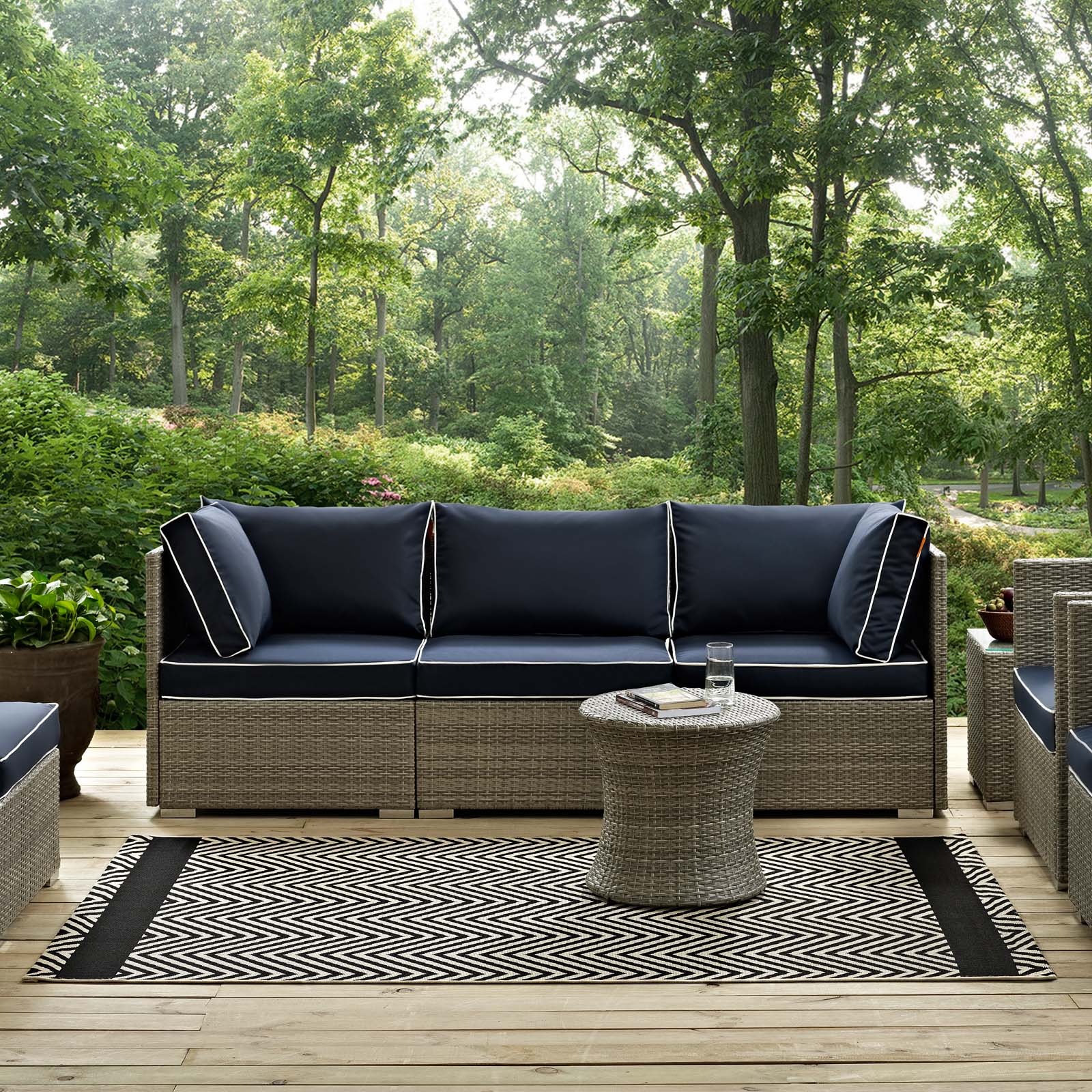 Optica Chevron With End Borders Indoor and Outdoor 5x8 Area Rug by Modway