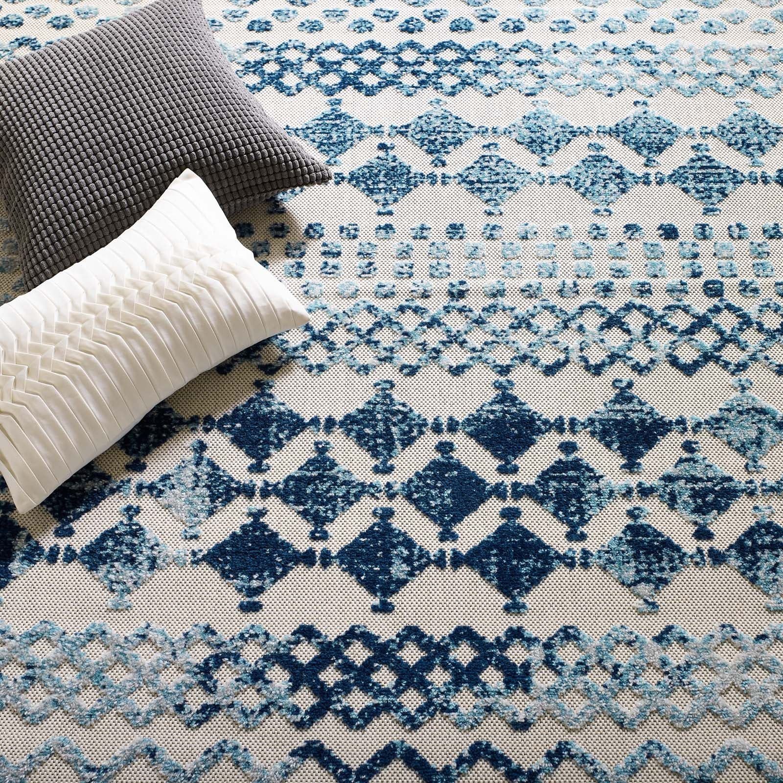 Reflect Giada Abstract Diamond Moroccan Trellis 5x8 Indoor/Outdoor Area Rug by Modway