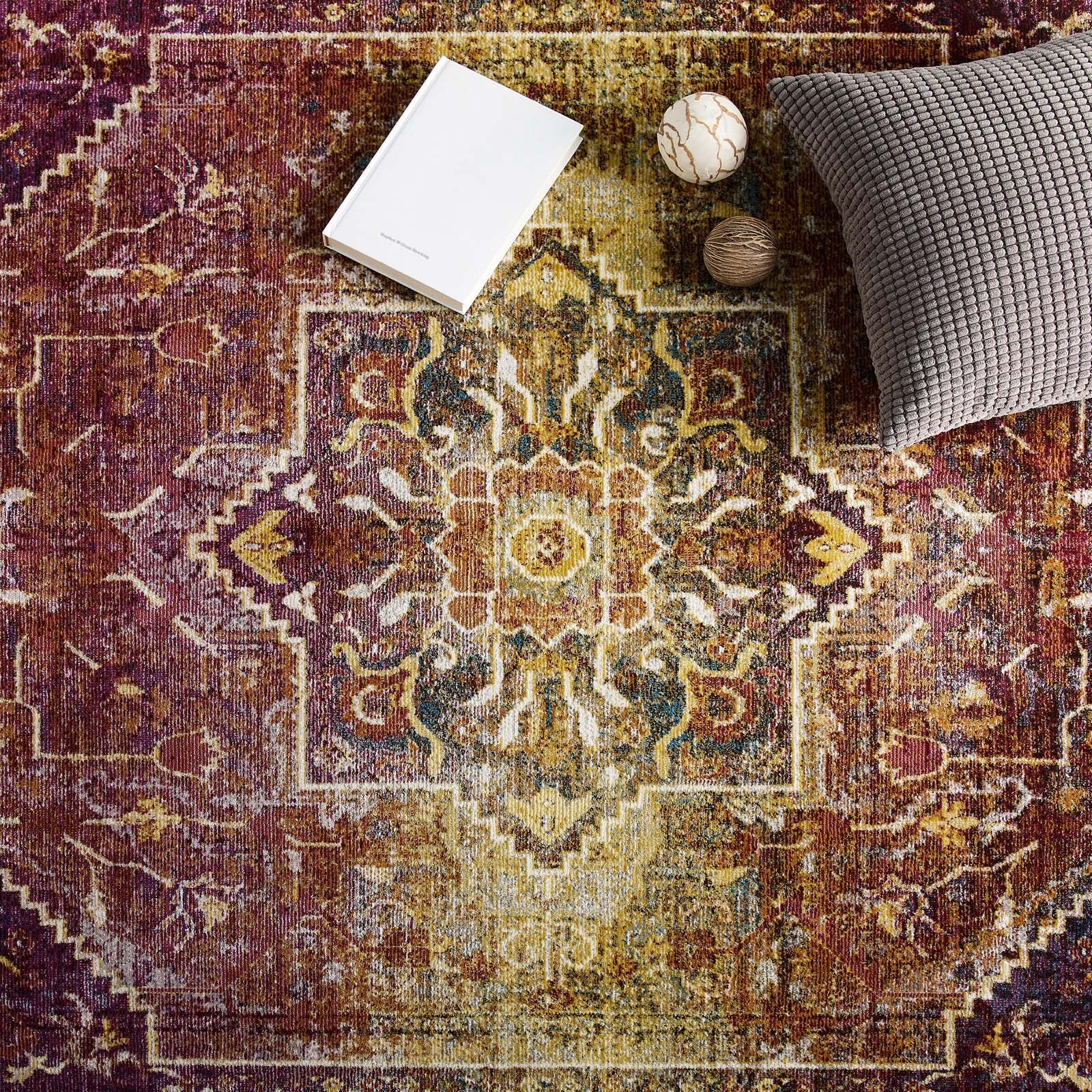 Success Kaede Transitional Distressed Vintage Floral Vintage Medallion 4x6 Area Rug by Modway