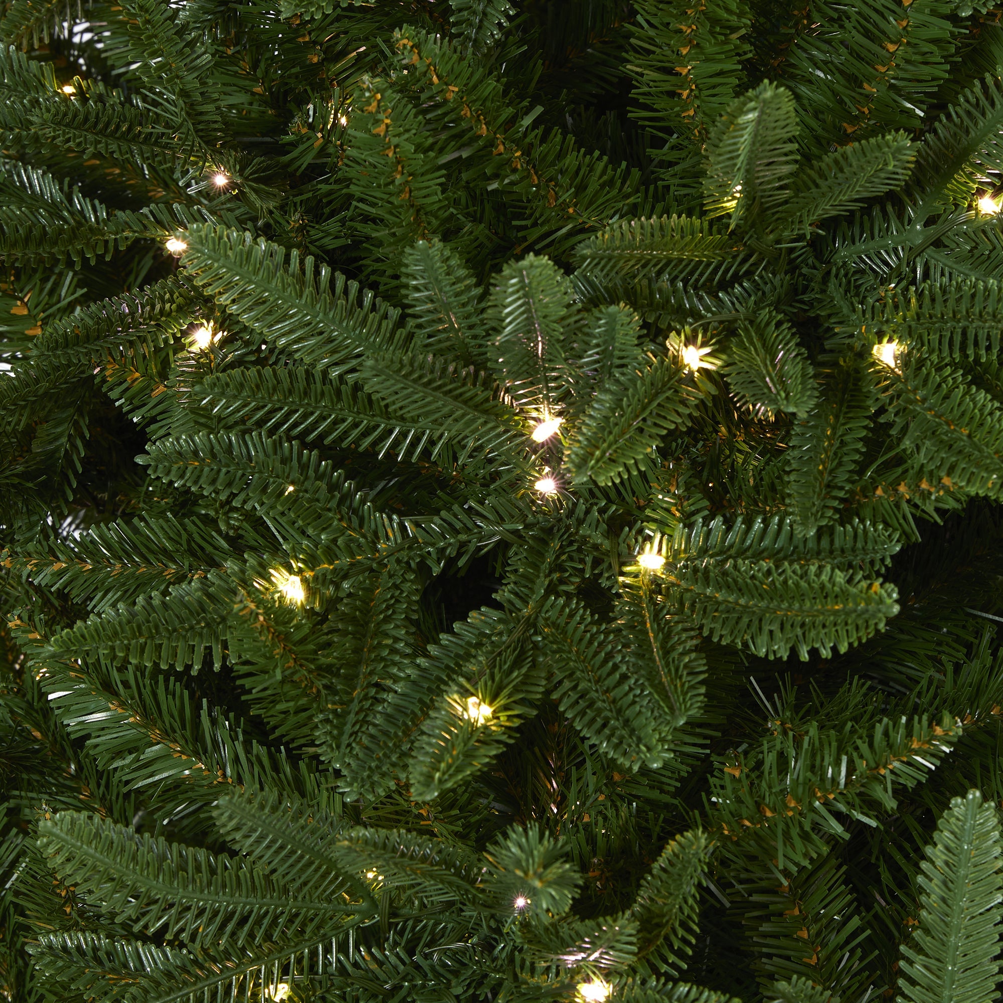 7' Oregon Spruce Artificial Christmas Tree w/ 850 Warm White Microdot LED Lights