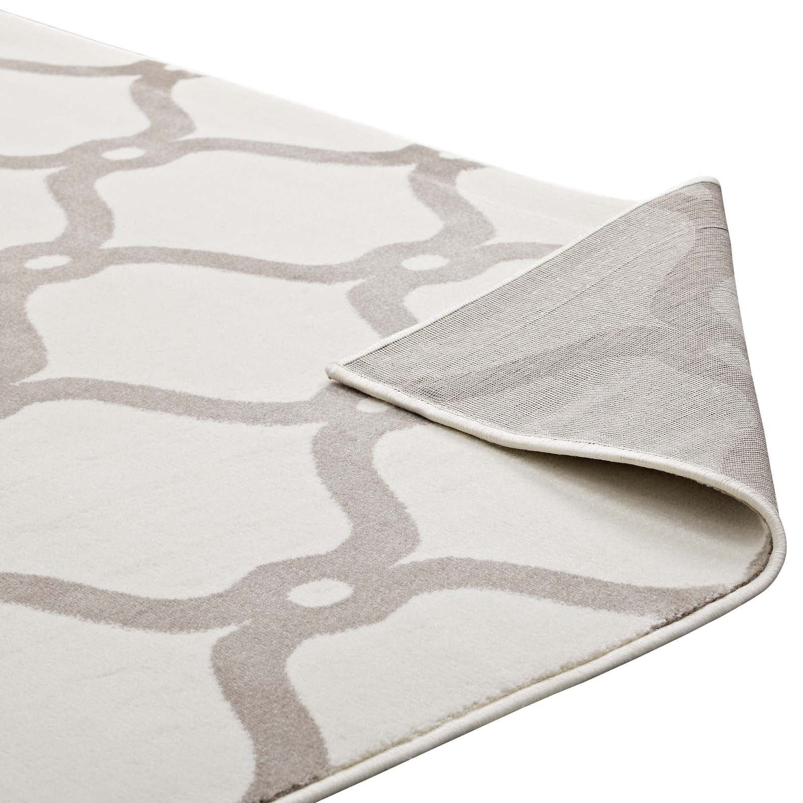 Beltara Chain Link Transitional Trellis 8x10 Area Rug by Modway