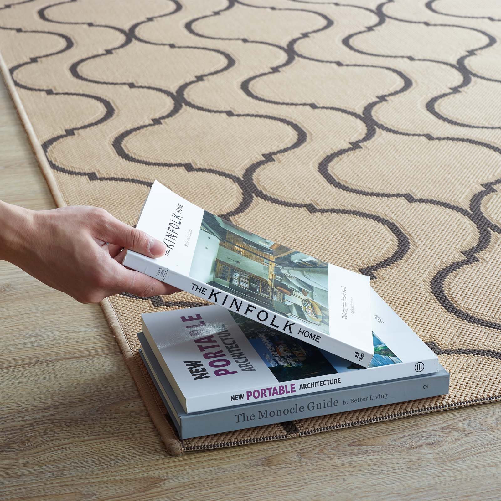 Linza Wave Abstract Trellis Indoor and Outdoor 5x8 Area Rug by Modway