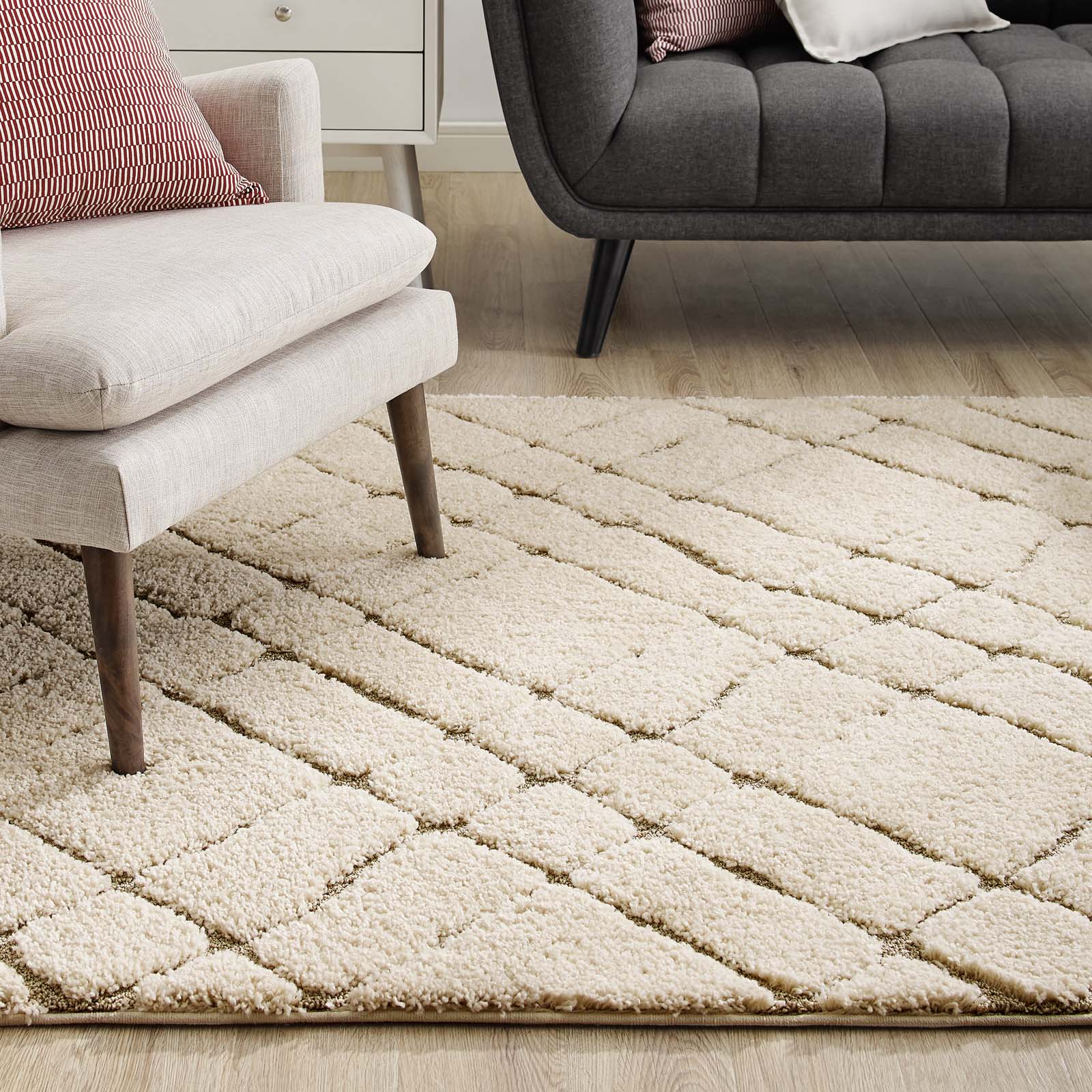 Jubilant Verona Abstract Geometric Shag 5x8 Area Rug by Modway