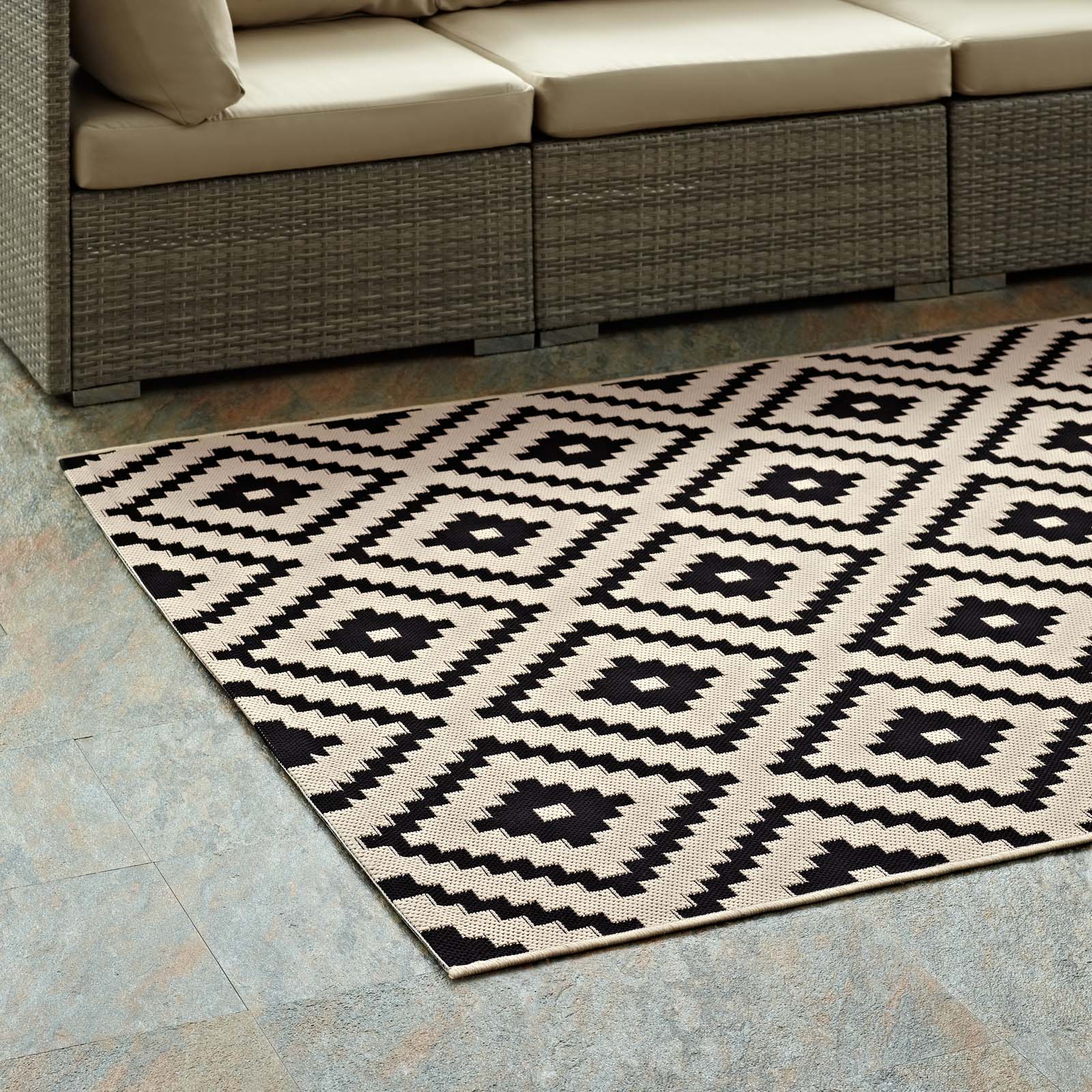 Perplex Geometric Diamond Trellis Indoor and Outdoor 5x8 Area Rug by Modway