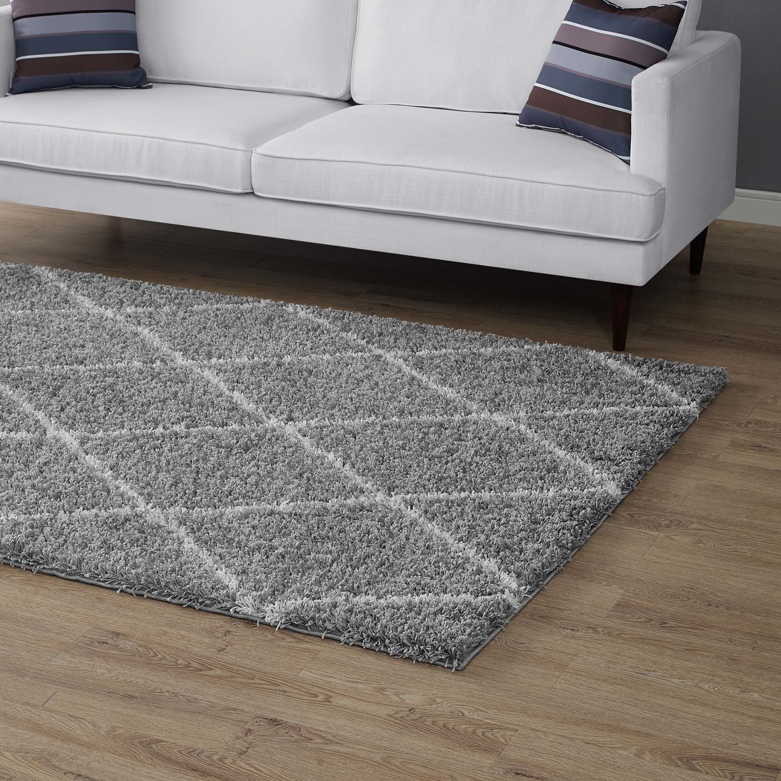 Toryn Diamond Lattice 5x8 Shag Area Rug by Modway