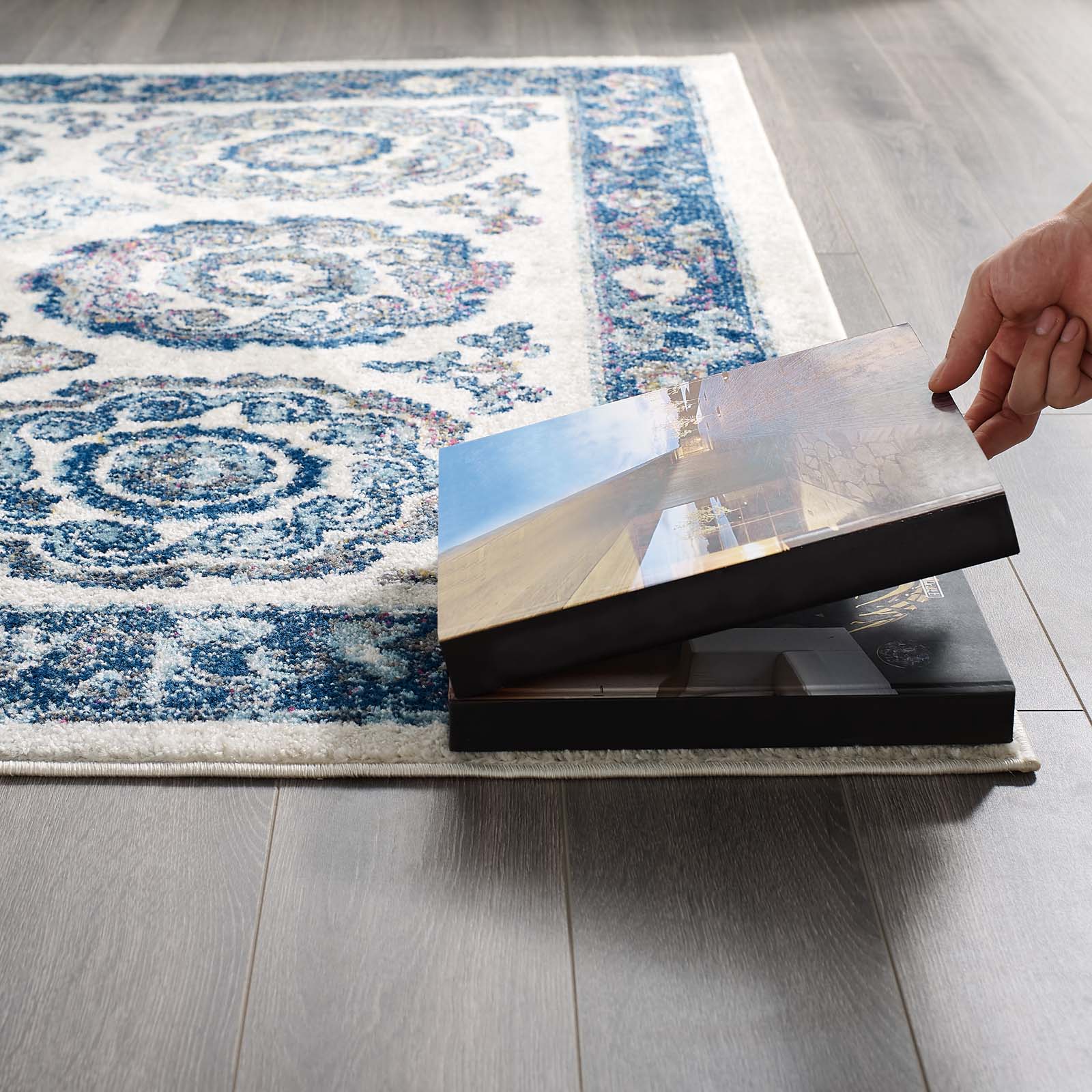 Entourage Odile Distressed Floral Moroccan Trellis 5x8 Area Rug by Modway