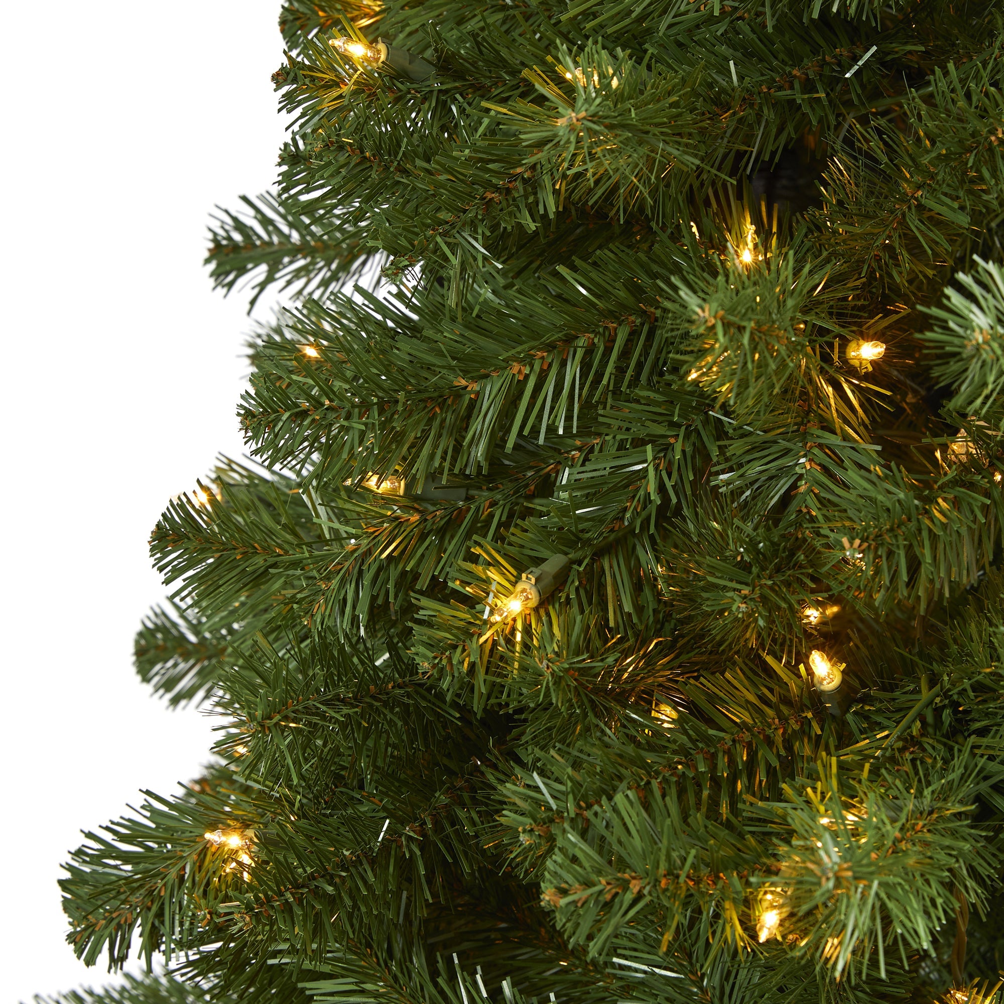 7.5' Virginia Fir Artificial Christmas Tree with 450 Clear Lights