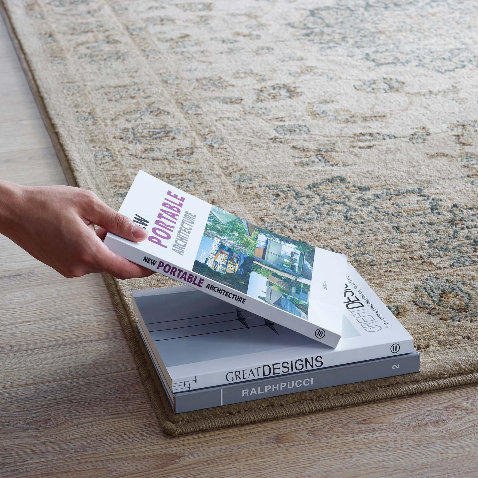 Atara Distressed Vintage Medallion 5x8 Area Rug by Modway