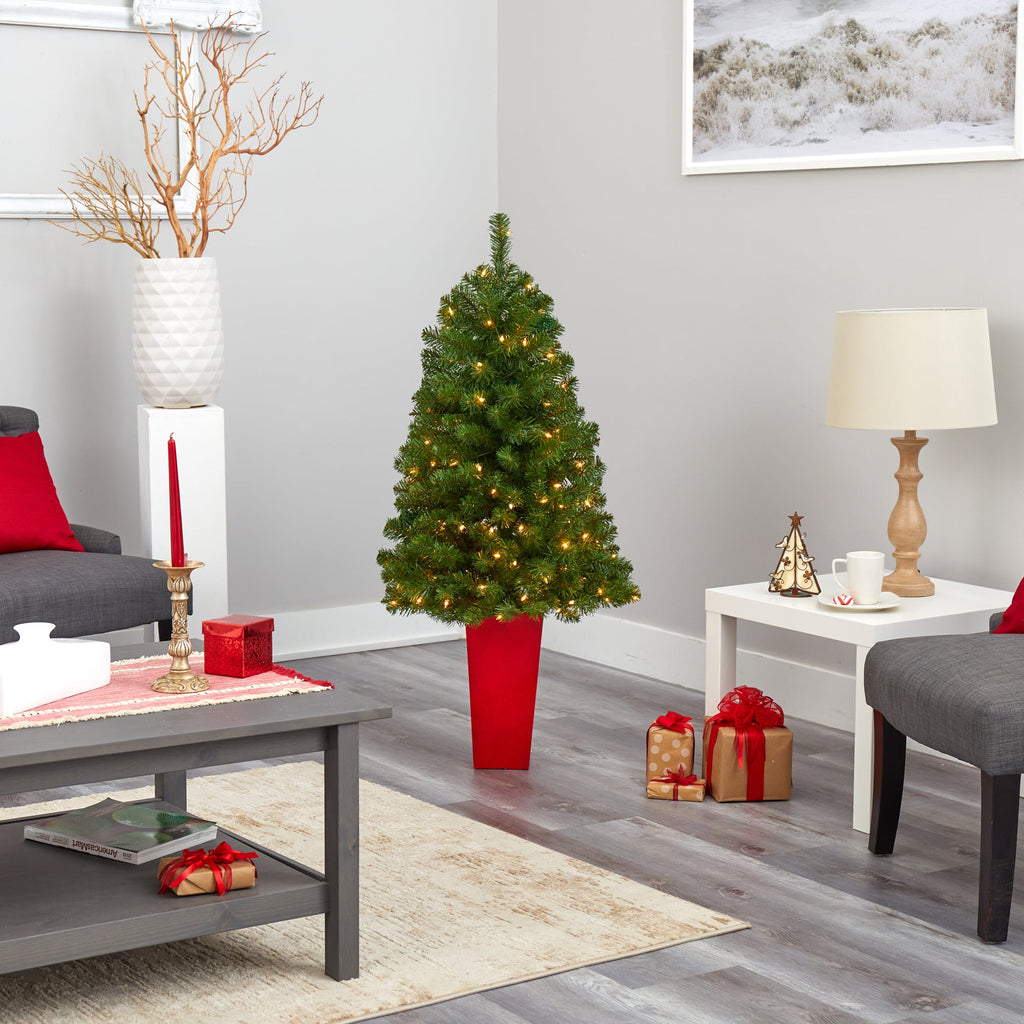 4.5' Virginia Fir Artificial Christmas Tree w/ 100 Clear Lights & 223 Bendable