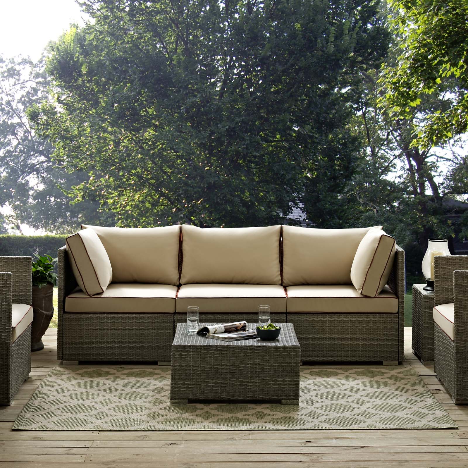 Cerelia Moroccan Trellis Indoor and Outdoor 5x8 Area Rug by Modway