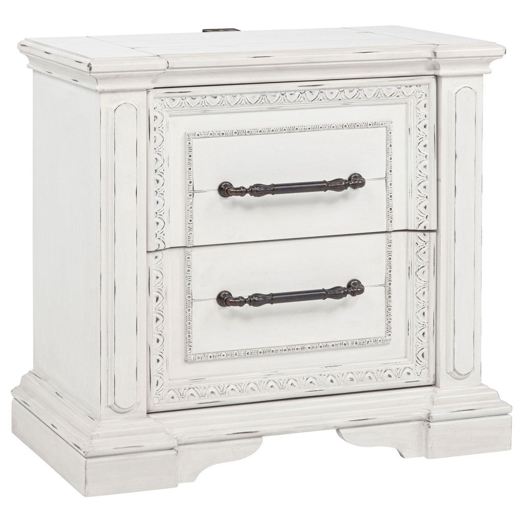 McKinney 4-piece Eastern King Bedroom Set Vintage White