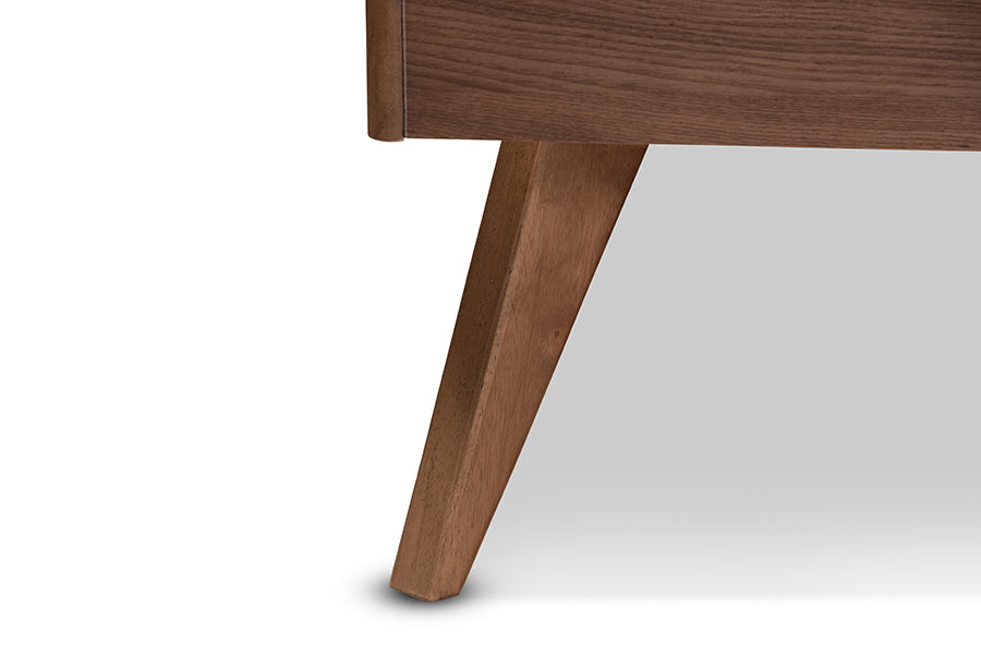 Baxton Studio Calisto Mid-Century Modern Walnut Brown Finished Wood Queen Size Platform Bed