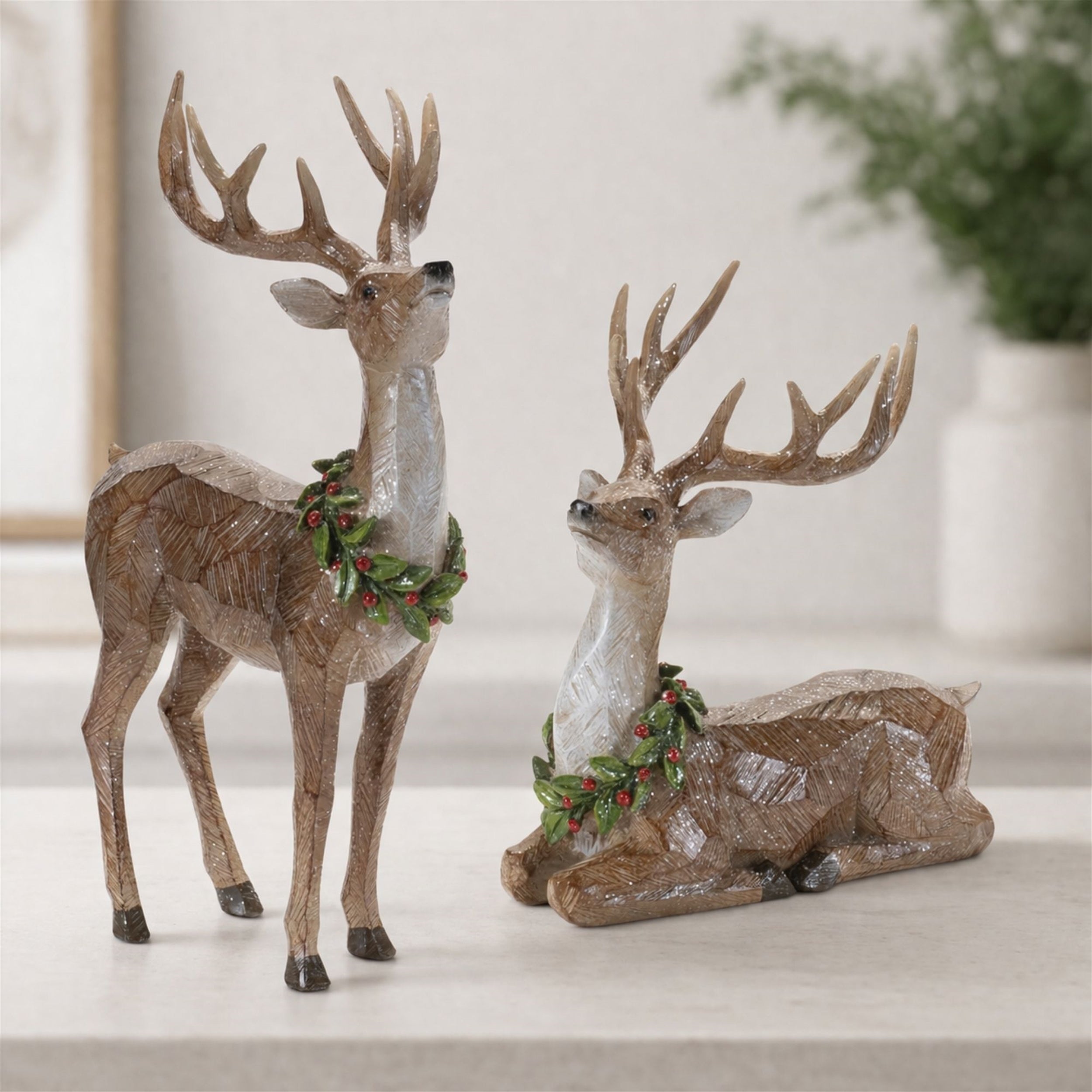 Glittered Deer with Holly Wreath (Set of 2)