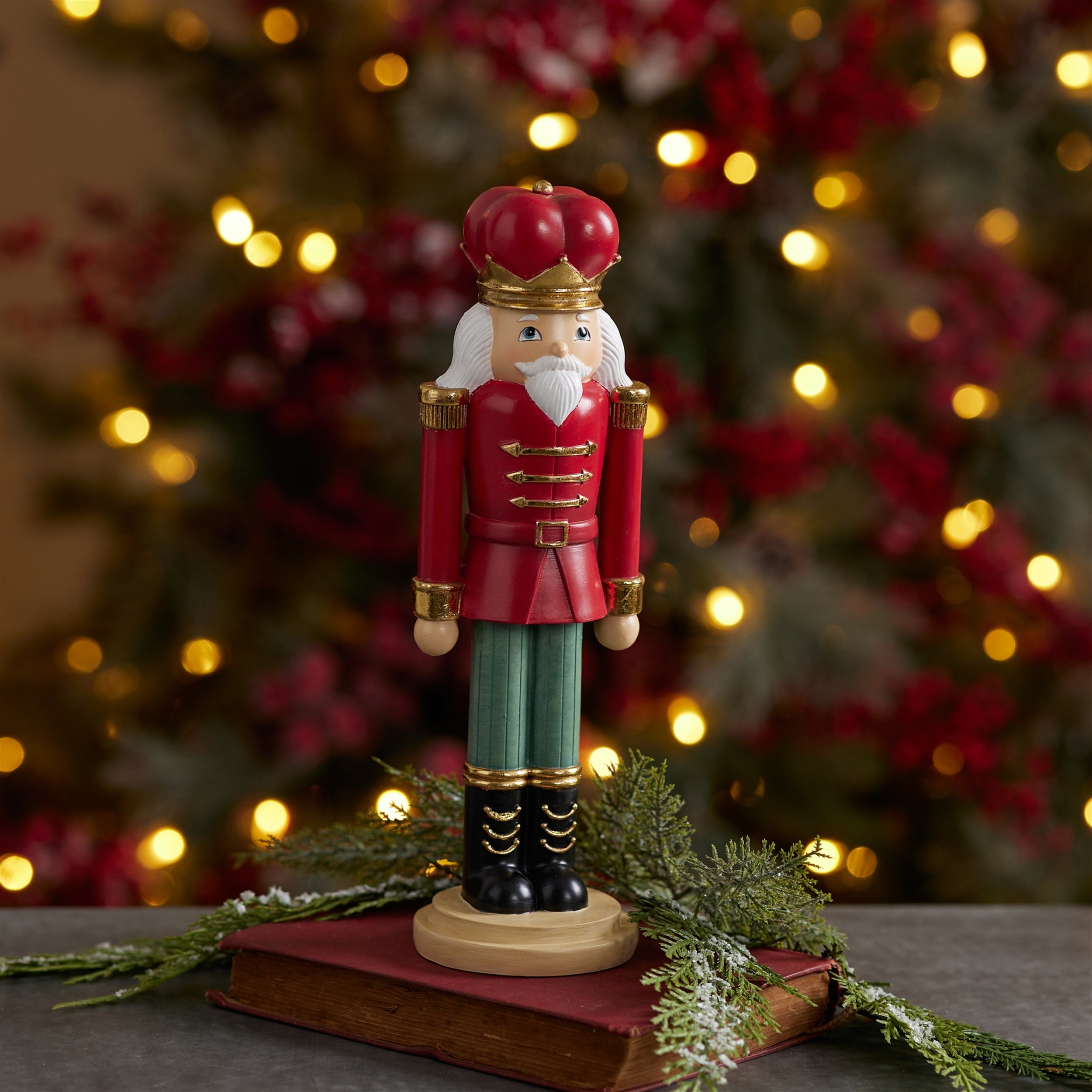 Classic Nutcracker Figurines (Set of 2)