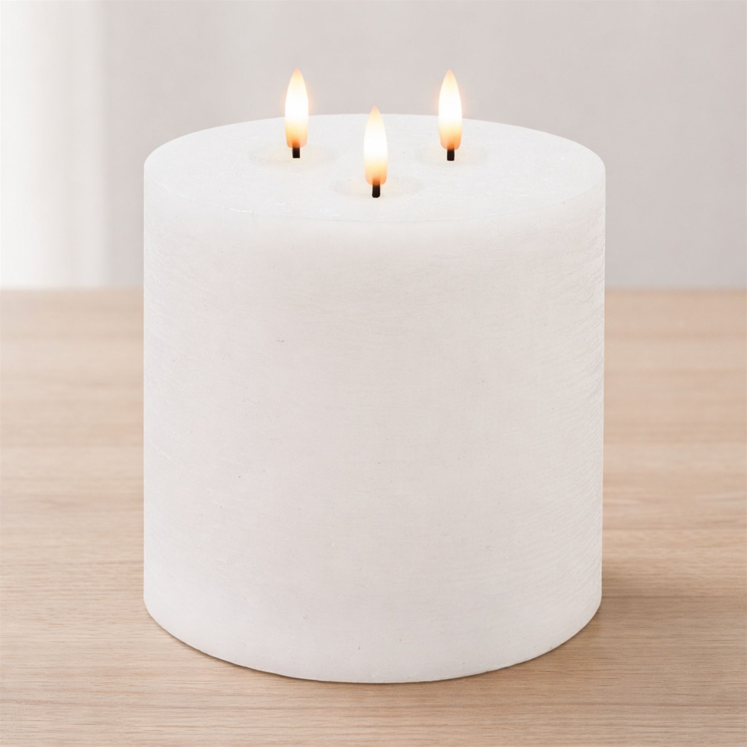 FIA White Triple Wick Candle (Set of 2)