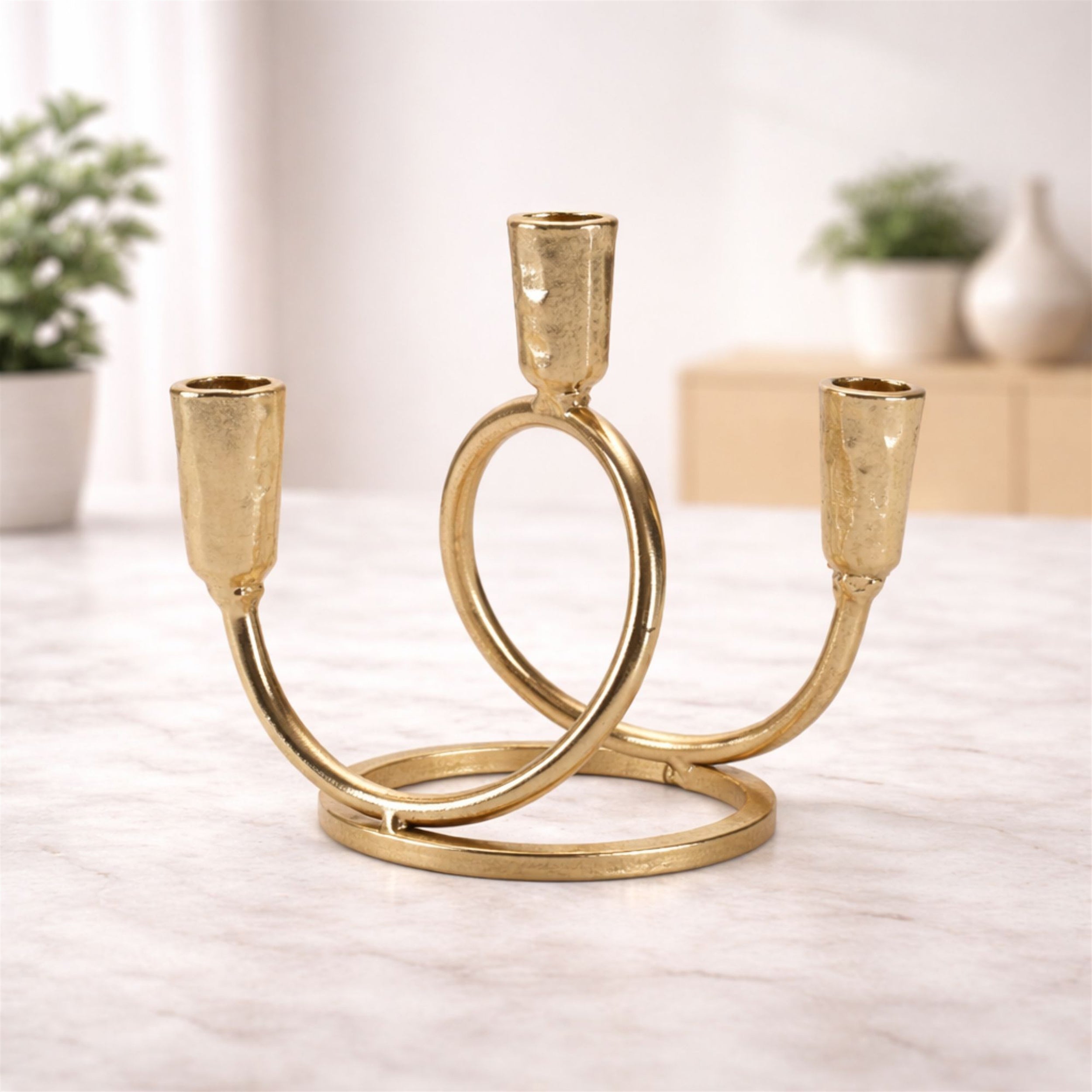 Modern Metal Tabletop Candelabra 7"H