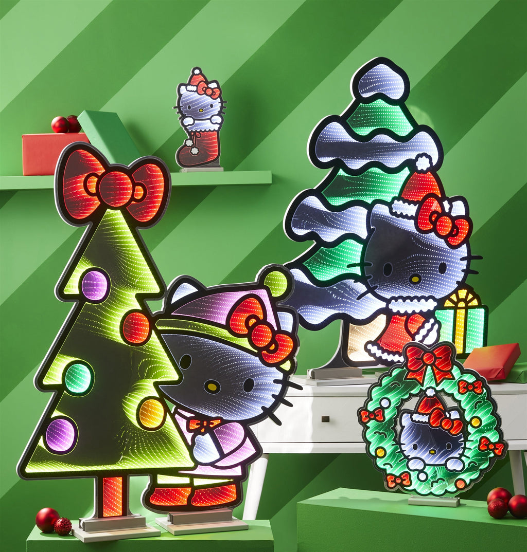 Hello Kitty w/Christmas Tree Ekkolight