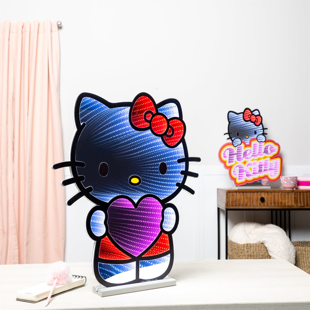 Hello Kitty¨_  Heart Ekkolight 24"H