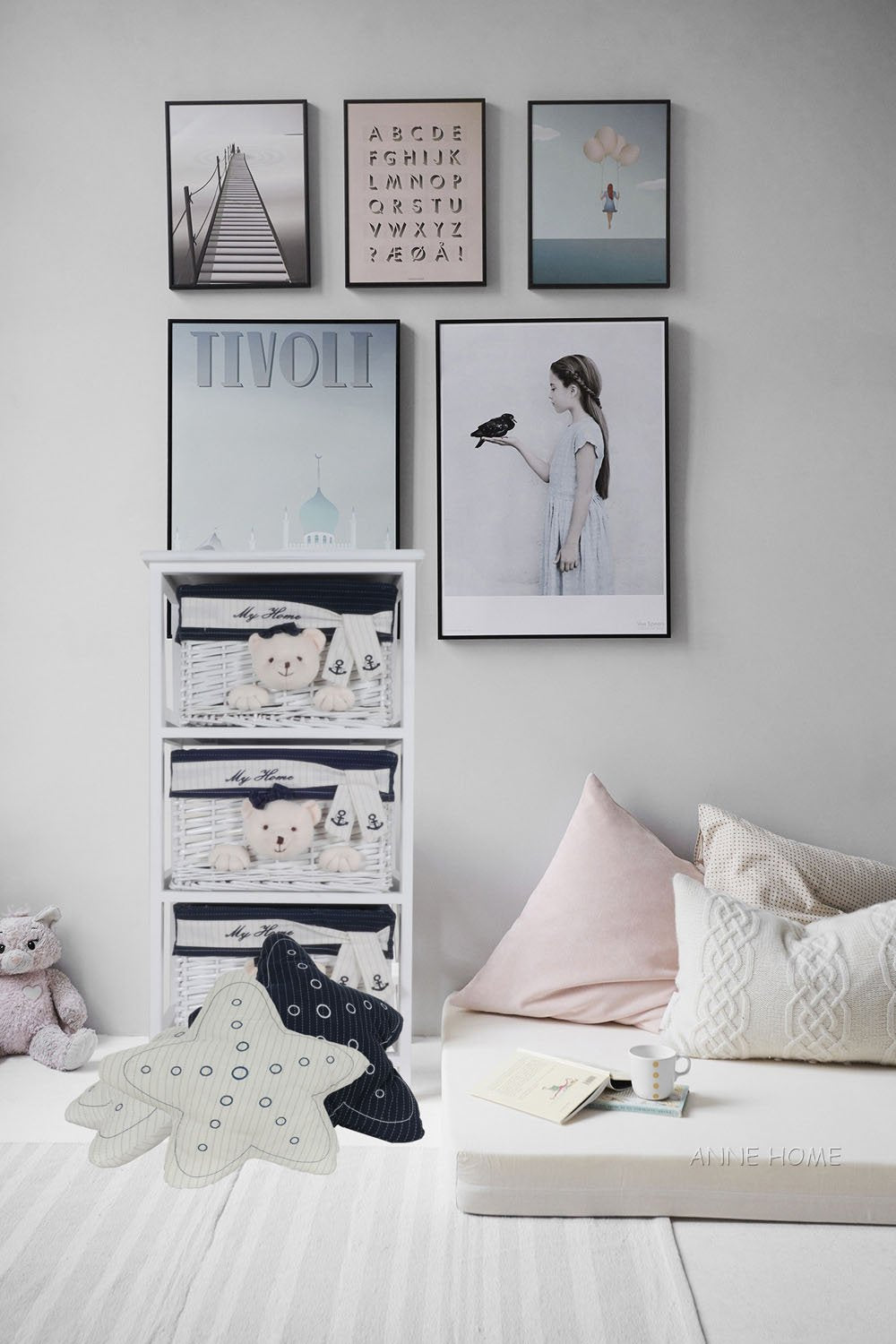 Anne Home - Star Pillow - White