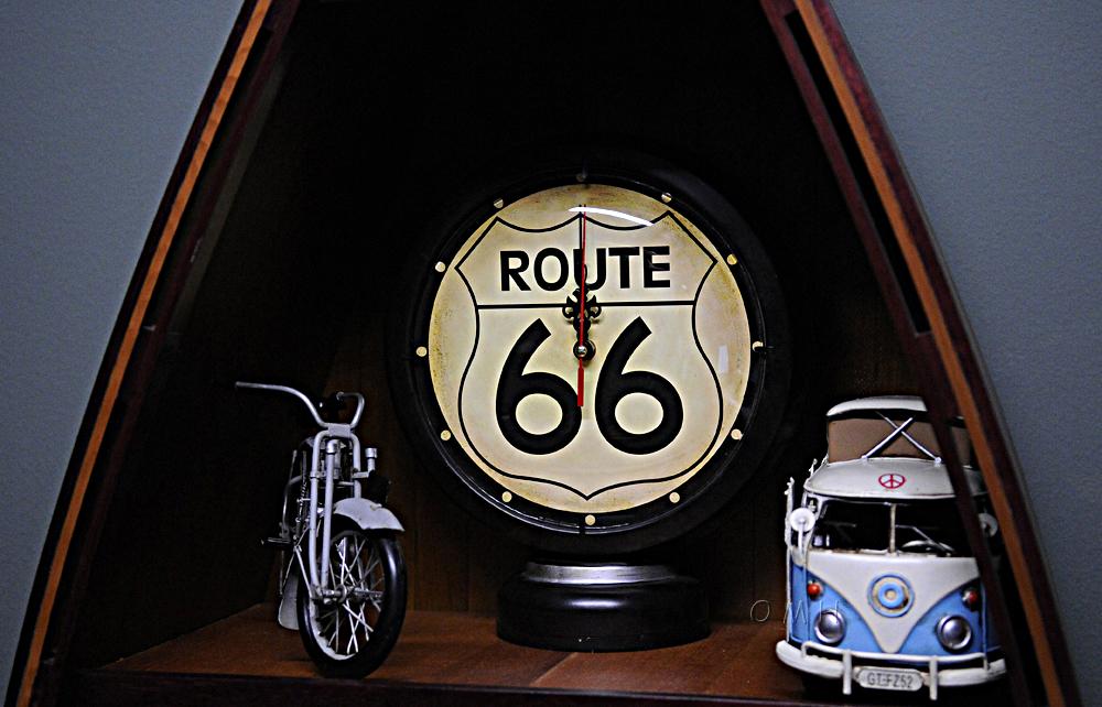 Black Gasoline 66 Gas Pump Clock