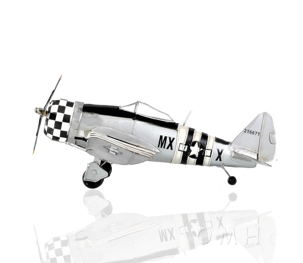 1943 Republic P-47 Bomber-Fighter
