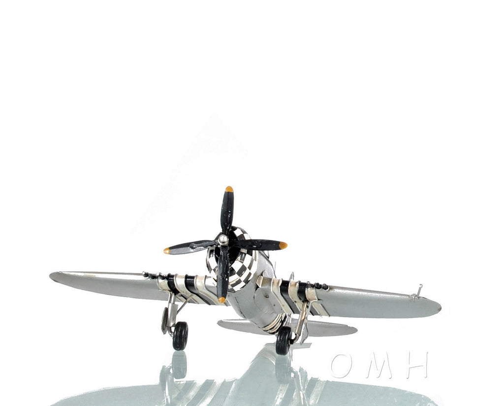 1943 Republic P-47 Bomber-Fighter