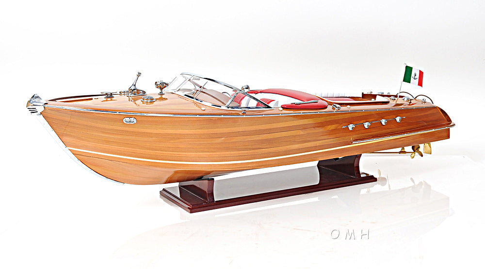 Aquarama Exclusive Edition with Display Case