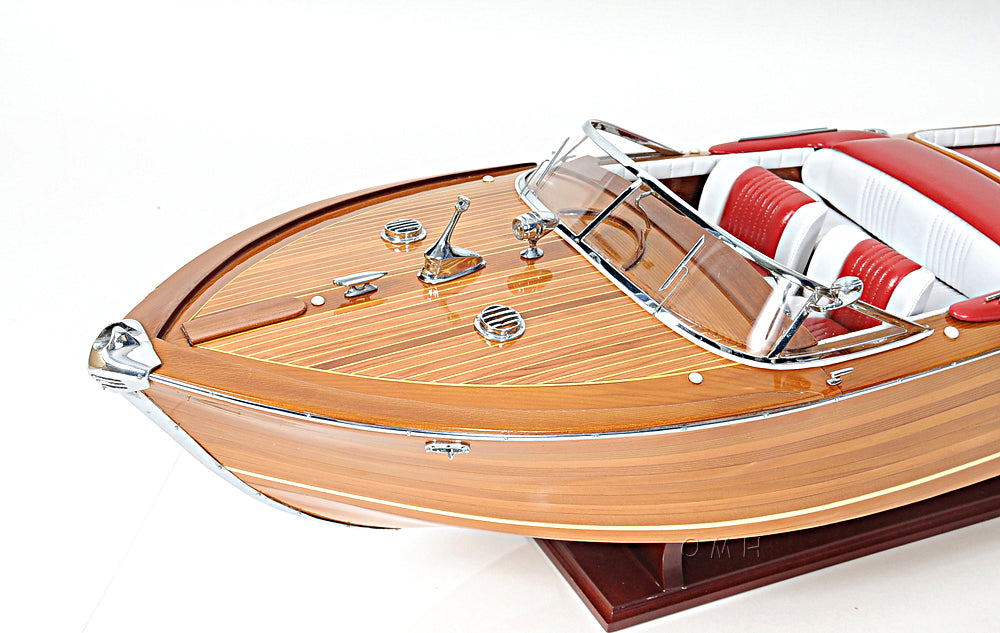 Aquarama Exclusive Edition with Display Case
