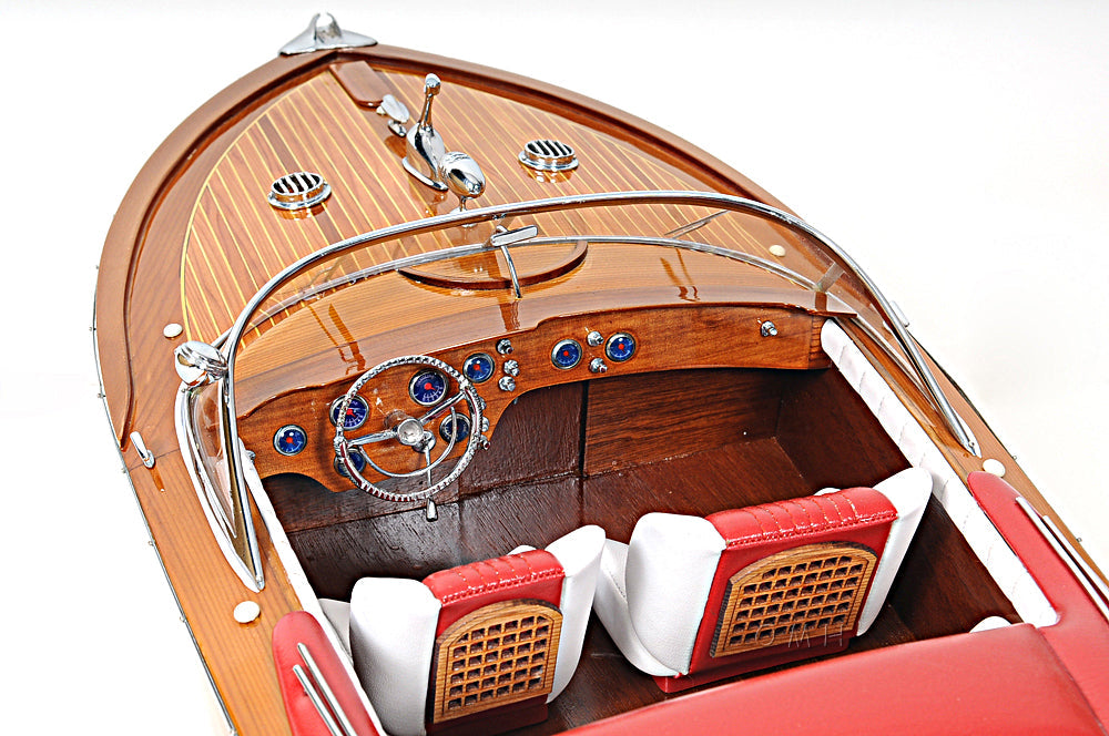 Aquarama Exclusive Edition with Display Case