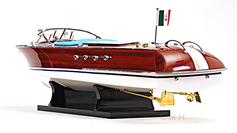 RIVA AQUARAMA PAINTED MEDIUM