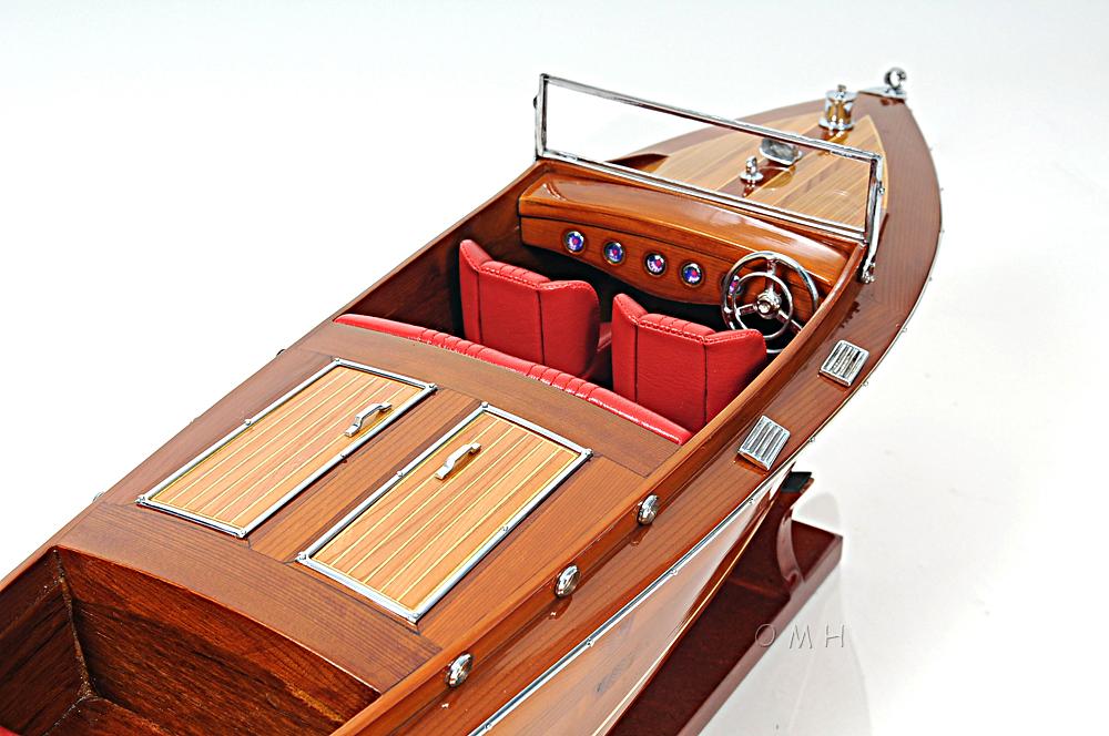 Chris Craft Runabout Medium
