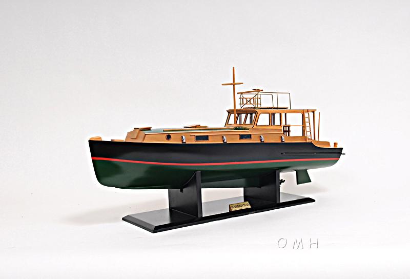 Hemingway™ Pilar Fishing Boat