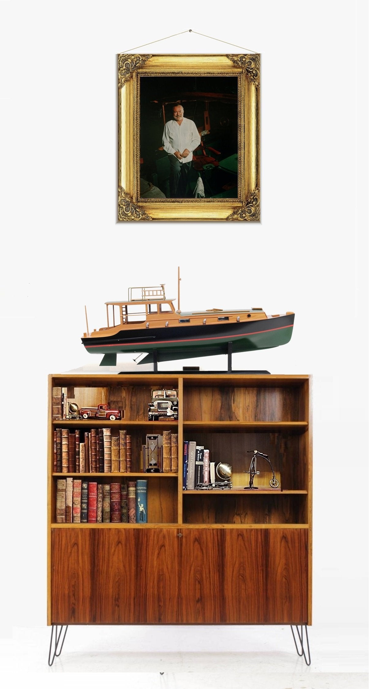Hemingway™ Pilar Fishing Boat