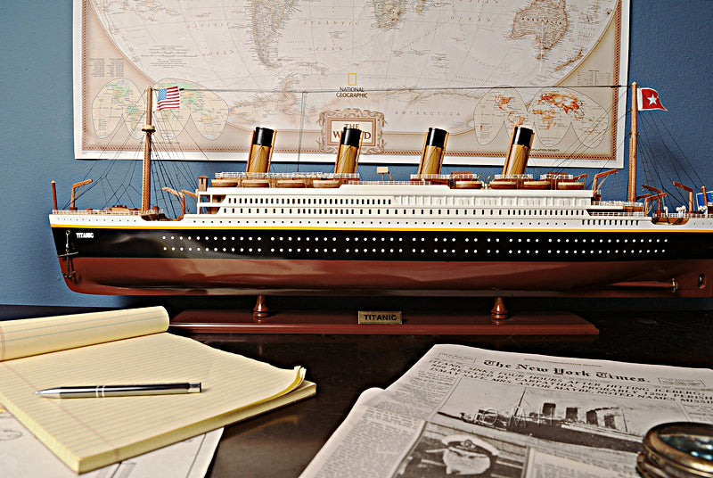 RMS Titanic Large with Display Case
