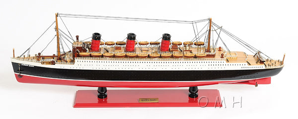 Queen Mary Midsize with Display Case